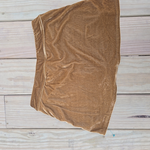 Urban Outfitters Rust Velvet Mini Skort with Front Side Pleat, Size Medium - Picture 6 of 6
